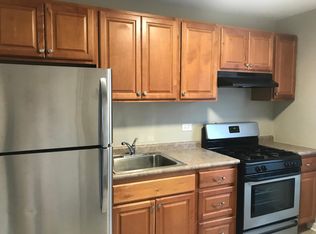 9015 Windemere Ave #1, Brookfield, IL 60513