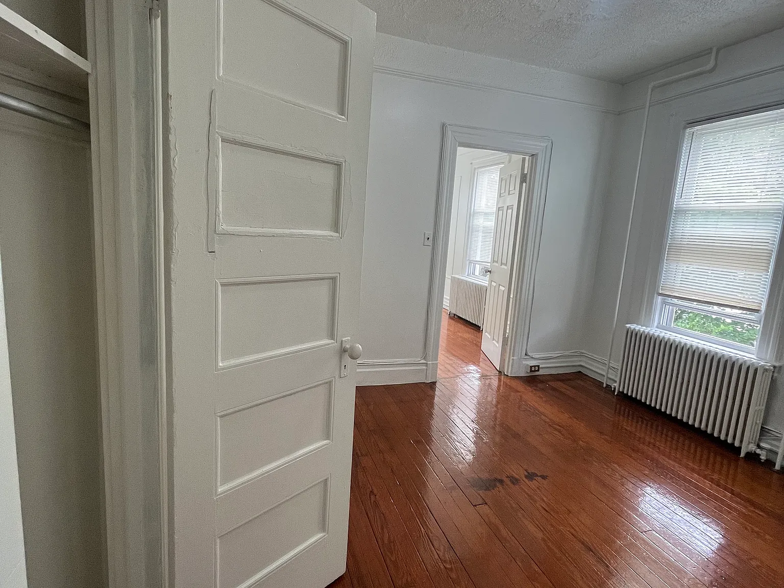 Sherwood Ave, Yonkers — Photo 4