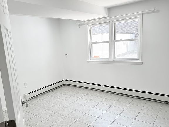 4th image of 1453 51st St #2