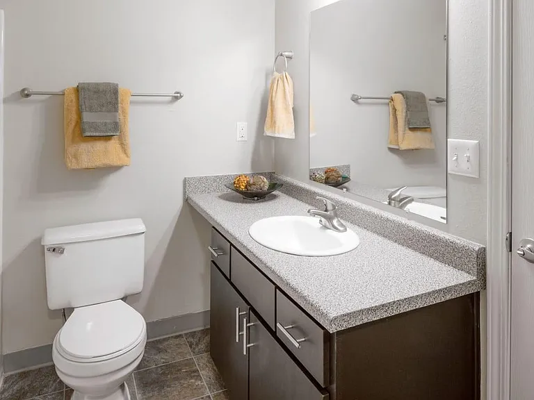 Upgraded Bathroom 1x1