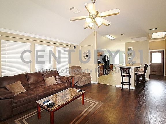 2nd image of 1630 Wildflower Dr
