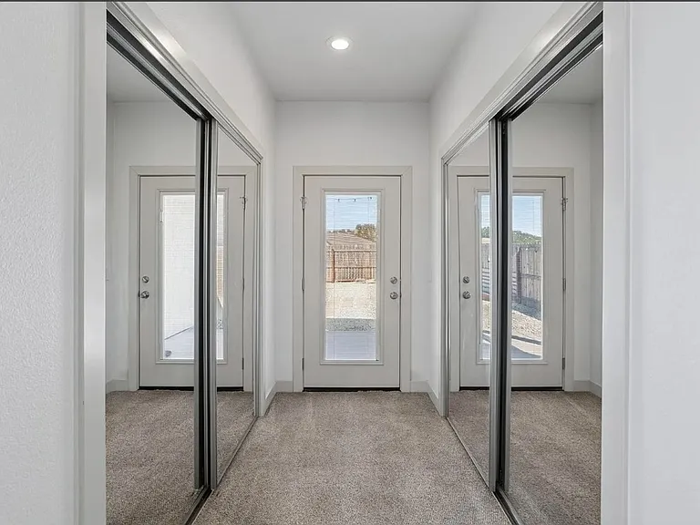19009 Compass Dr — Photo 12