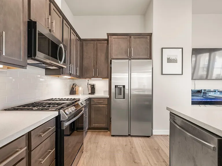 726 Carriage Knolls Dr — Photo 15