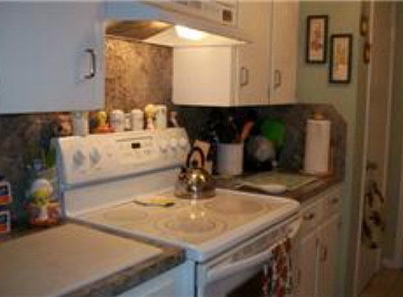 4th image of 7504 Oriole Dr