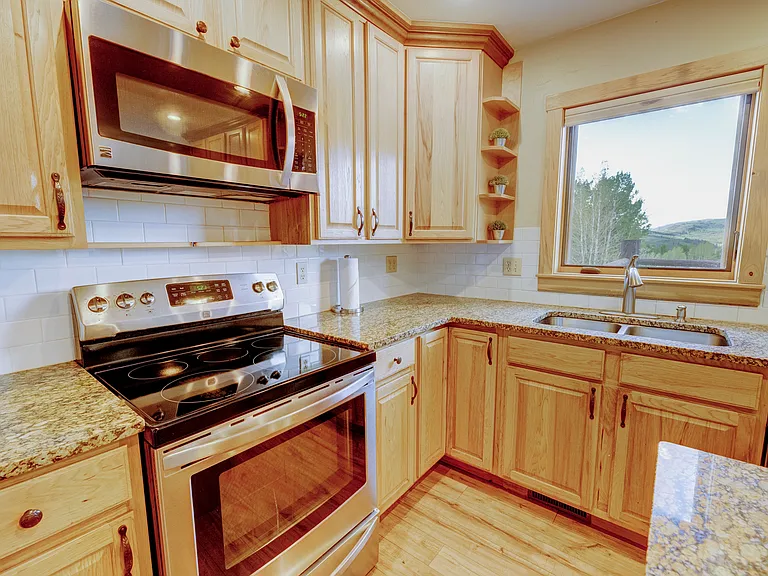 370 Kelhi Ct — Photo 10