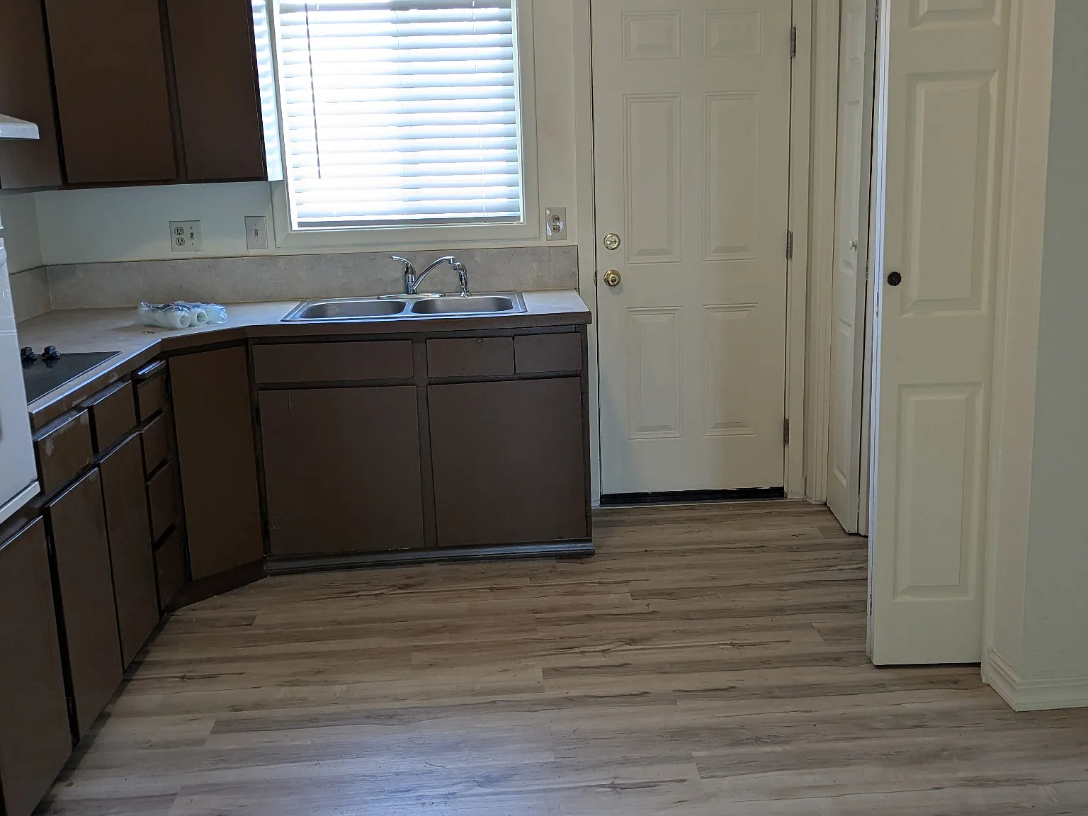 3 bed, 1036 sqft, $1,650 — Photo 4