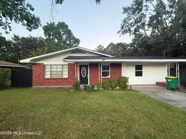 10616 Oak St, Vancleave, MS 39565