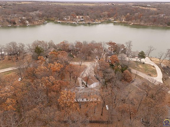3rd image of 4853 Cheyenne Ln