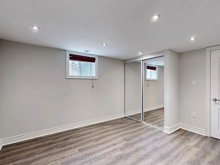 49 Exbury Rd #BASEMENT — Photo 16