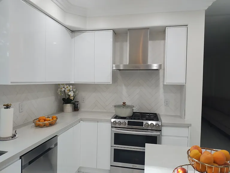 5711 Aura Ave — Photo 10