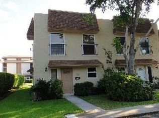 571 N Pine Island Rd, Plantation, FL 33324