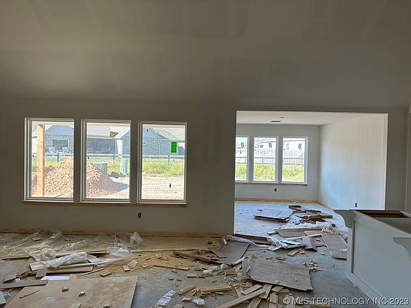 5th image of 23095 E 106th St S