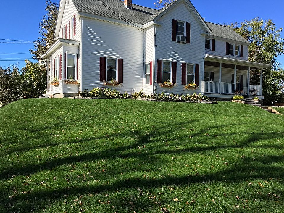 1st image of 24 Lincoln Ave