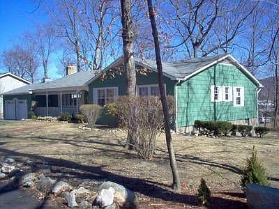 1st image of 29 Laurel Ln