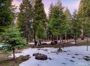 29239 Pigeon Hawk Ln, Cedar Glen, CA 92321