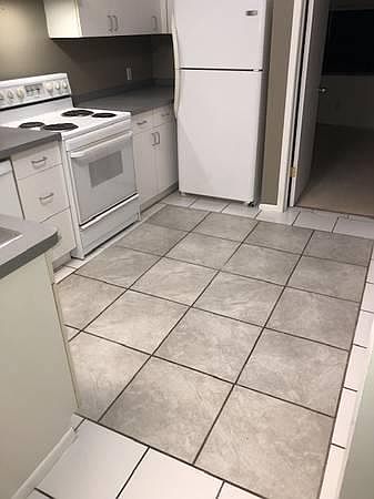 2nd image of 1560 Argyle Dr #2