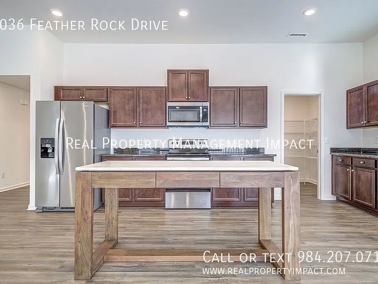2036 Feather Rock Dr — Photo 20