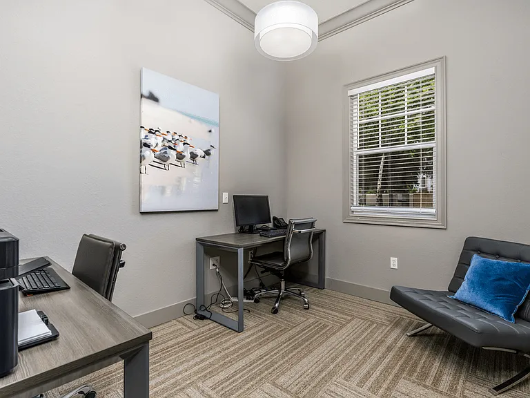 Brookwood Forest Apartments — Photo 14