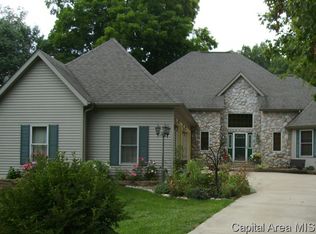 521 Missionary Ridge Dr, Springfield, IL 62711