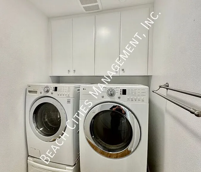 1749 Grand Ave #3 — Photo 26