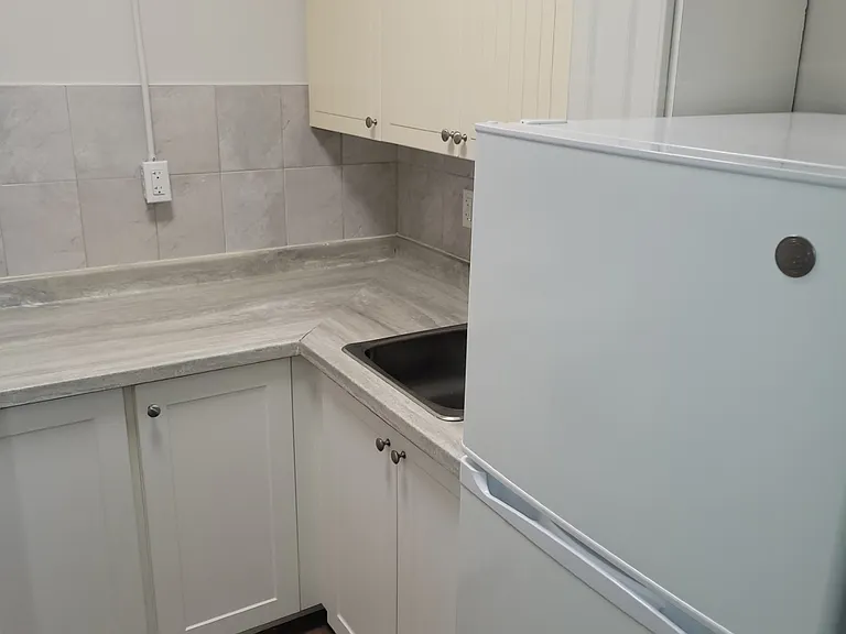 3 Birchlea Ave #1 — Photo 1