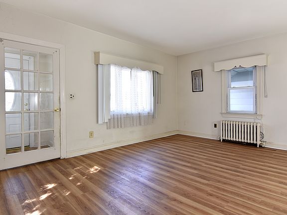 3rd image of 69 Onondaga St
