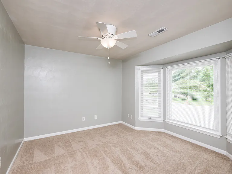4501 Van Dyck Dr — Photo 23
