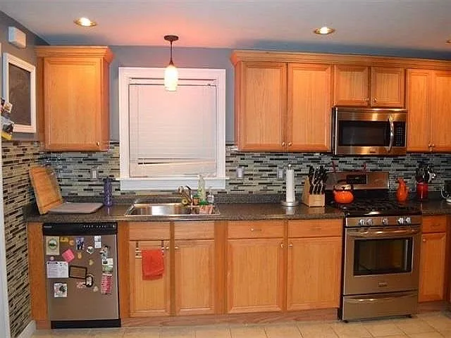 4 Troy St — Photo 8