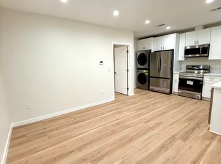 8439 Rhea Ave, Northridge, CA 91324