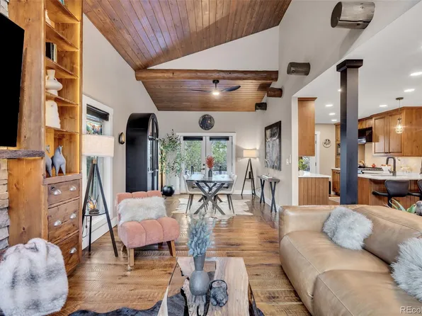 6876 Surrey Trail, Littleton, CO 80125