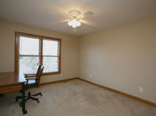 2522 Driftwood Ct, Lewis Center, OH 43035