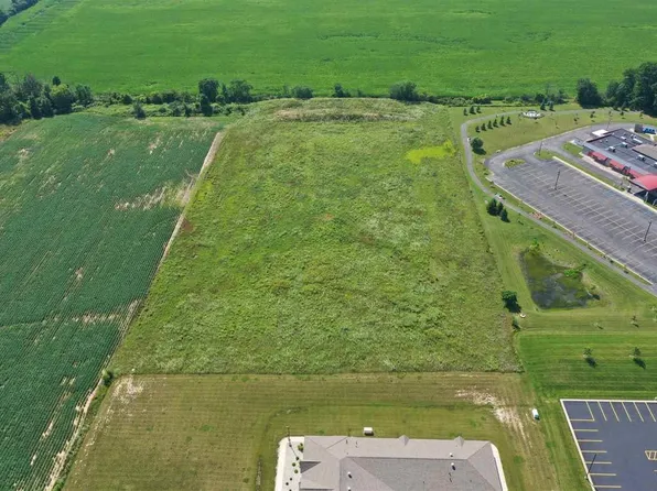 2378 S Lincoln Rd, Mount Pleasant, MI 48858