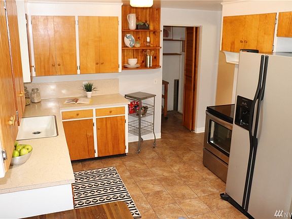 5th image of 14538 20th Ave NE