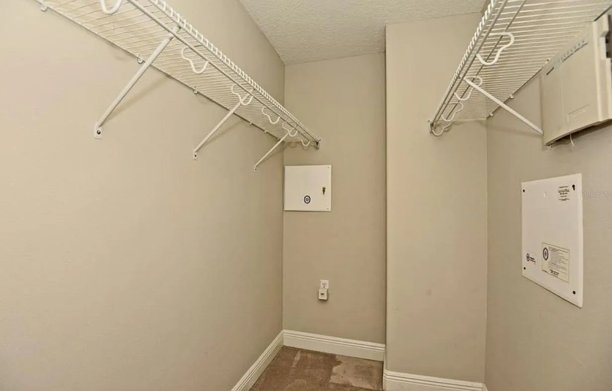 3 bed, 2.5 bath, 1656 sqft, $2,700 — Photo 3