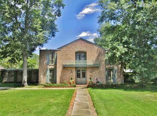 6050 Gladys Ave, Beaumont, TX 77706