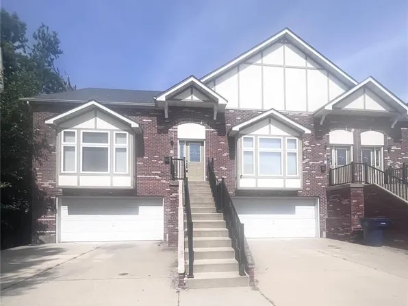 11 Cabanne Townhome Dr, Saint Louis, MO 63112