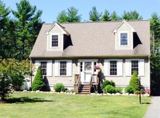 23 Mayflower Ln, Rochester, MA 02770