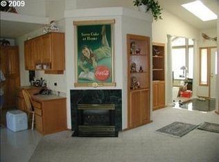251 Chimney Rock Ln, Eugene, OR