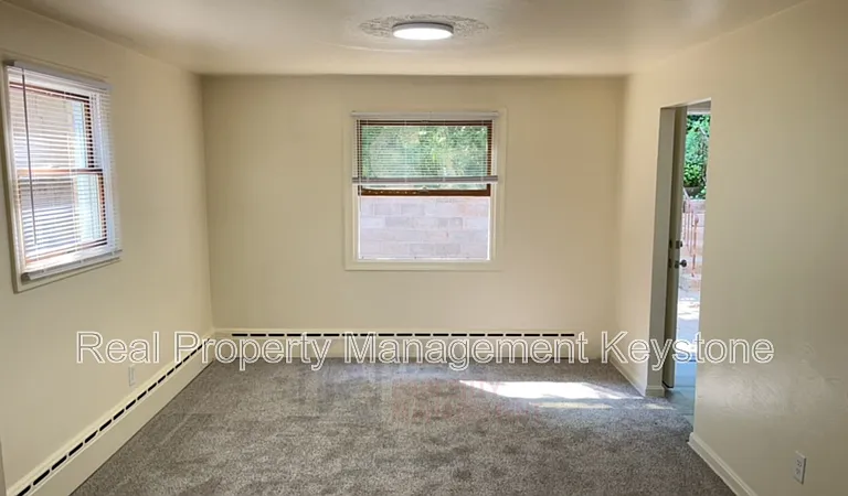 305 Greenlee Rd — Photo 10