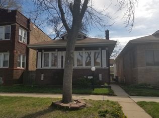 8405 S Oglesby Ave, Chicago, IL