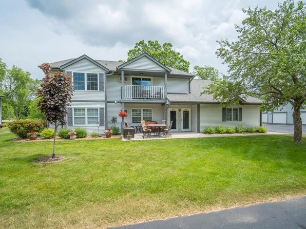 380C Auburn Meadows Ct, Campbellsport, WI 53010
