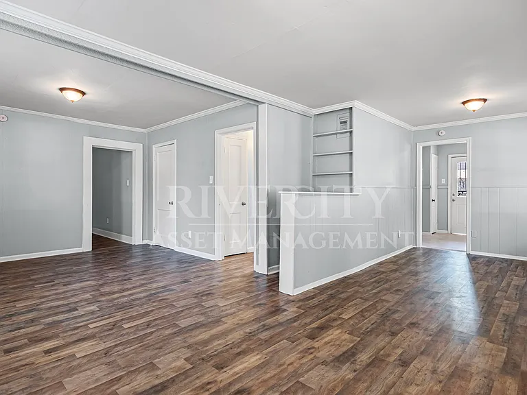 3132 Kingston St — Photo 8
