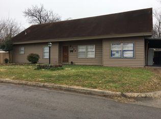 720 Wallace St NW, Ardmore, OK 73401