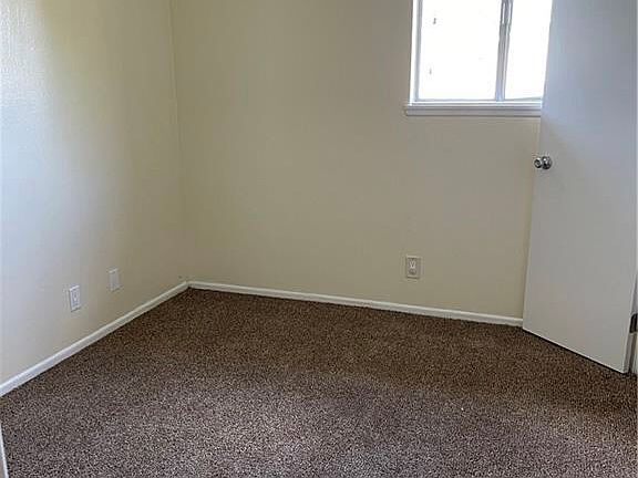 4th image of 9572 Cornwall Dr
