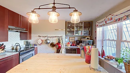 Rented by JB Mac Real Estate Inc.