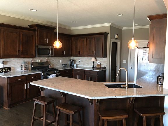 3rd image of 1203 Logan Dr