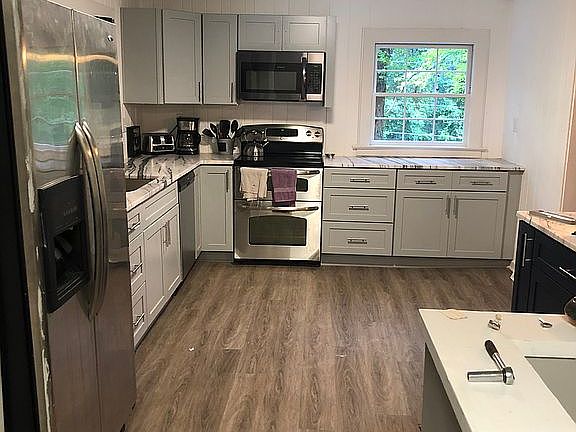 5th image of 124 Dogwood Ln
