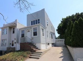 5935 60th Ln, Maspeth, NY 11378