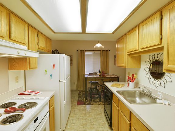 3rd image of 22 Wencker Way APT A