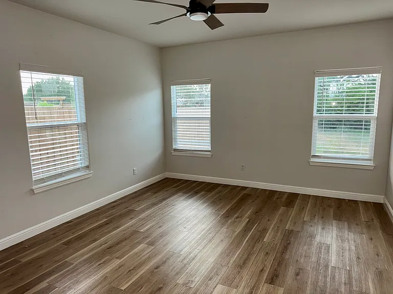 2817 Steepleridge Cir — Photo 13